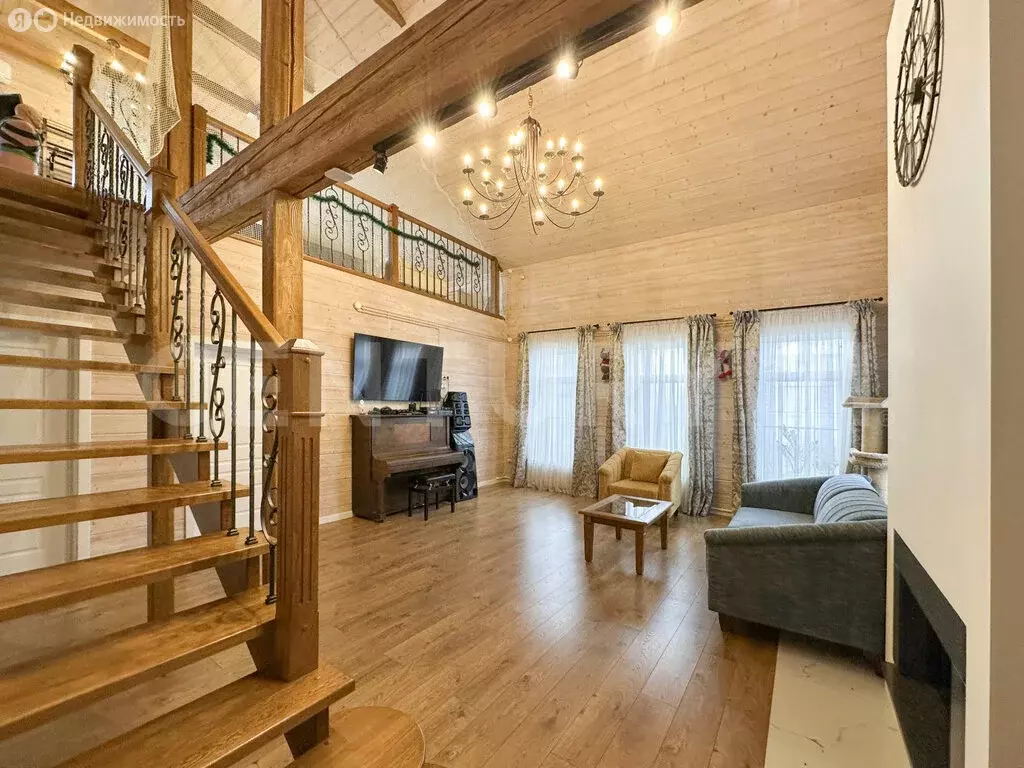 Дом в Сергиево-Посадский городской округ, село Дерюзино, 24 (350 м) - Фото 1