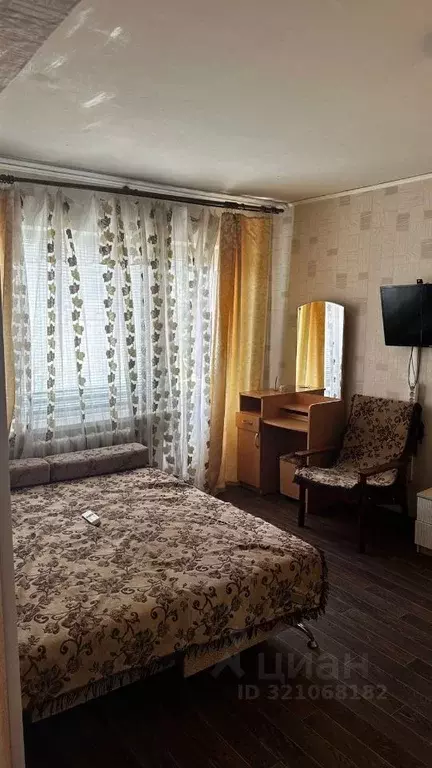 1-к кв. Волгоградская область, Волгоград ул. Кузнецова, 5 (30.8 м) - Фото 0