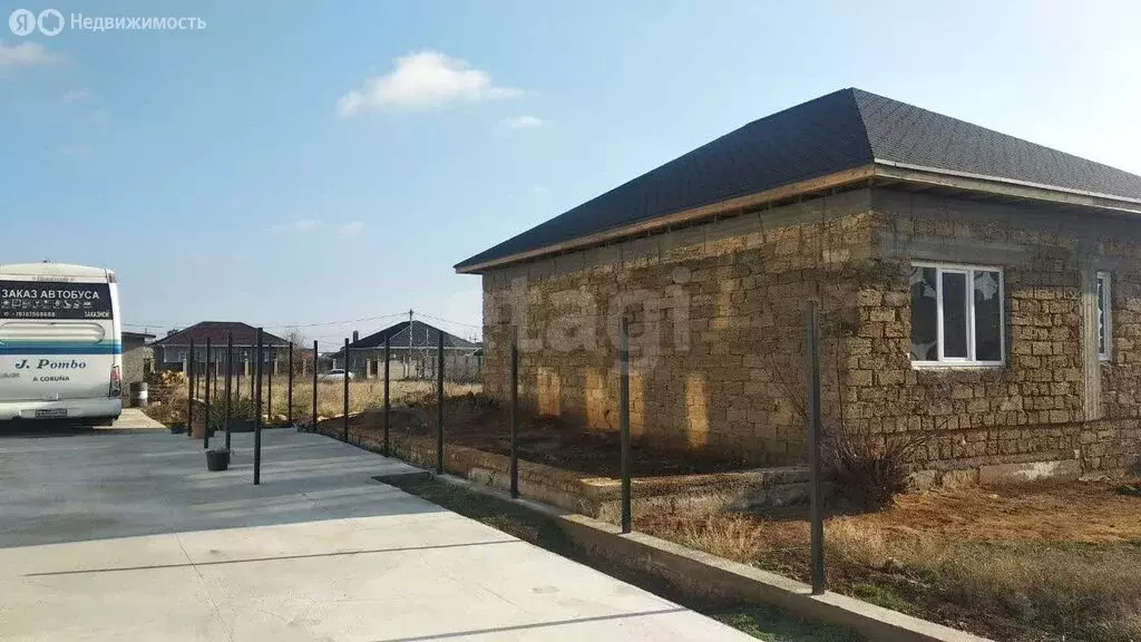 Дом в село Лесновка, Крымская улица (100 м) - Фото 1