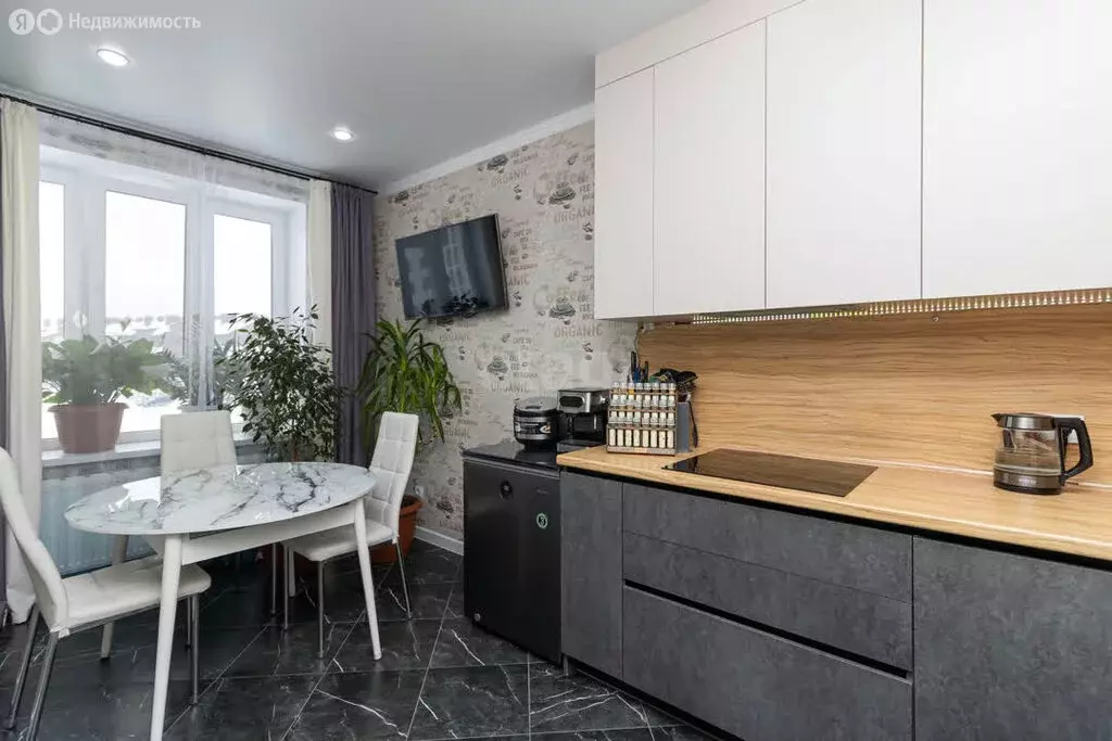 2-комнатная квартира: Тюмень, улица Василия Севергина, 2к2 (54 м) - Фото 2