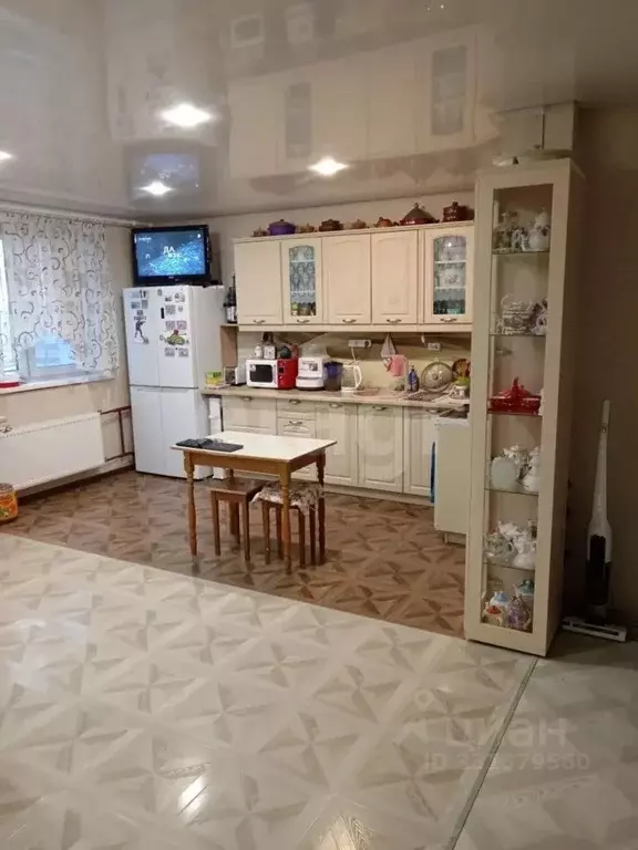2-к кв. Тюменская область, Тюмень ул. Пермякова, 79 (83.4 м) - Фото 1