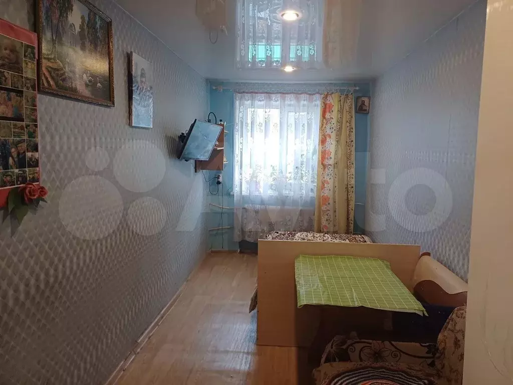 Комната 13 м в 6-к., 2/4 эт. - Фото 0