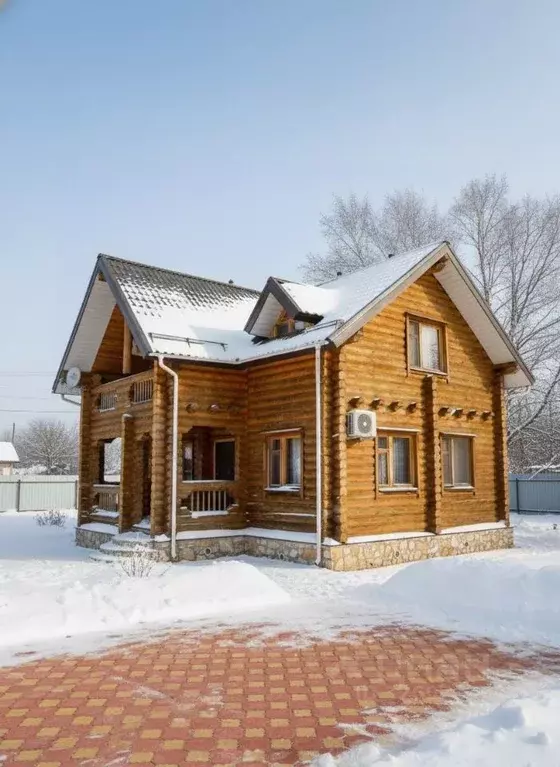 Дом в Оренбургская область, Сакмарский район, Верхнечебеньковский ... - Фото 1