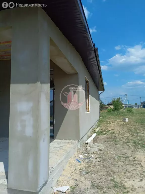Дом в село Мирное, Учительская улица (100 м) - Фото 0