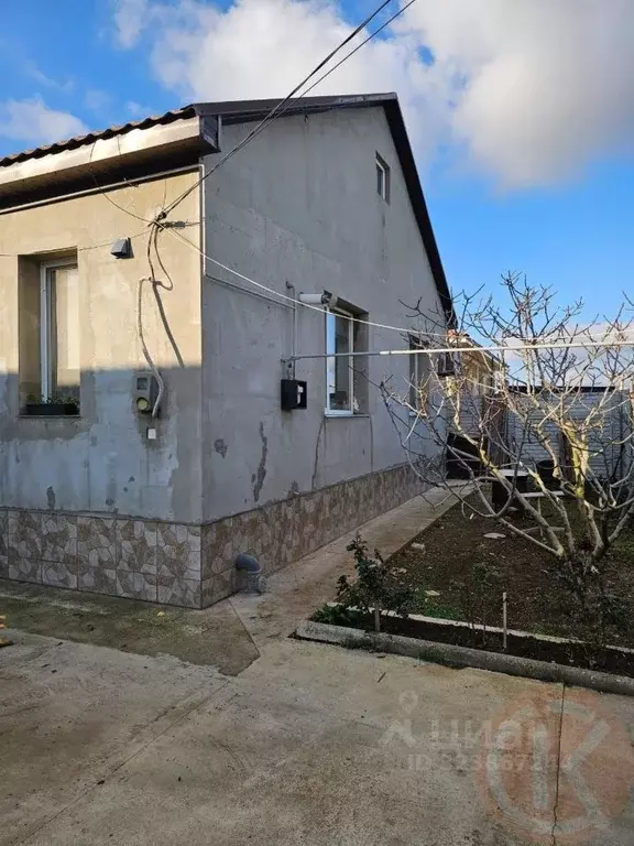 Дом в Крым, Сакский район, с. Ромашкино ул. Дружбы, 59А (83 м) - Фото 2