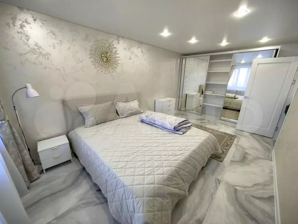 2-к. квартира, 50 м, 1/5 эт. - Фото 0