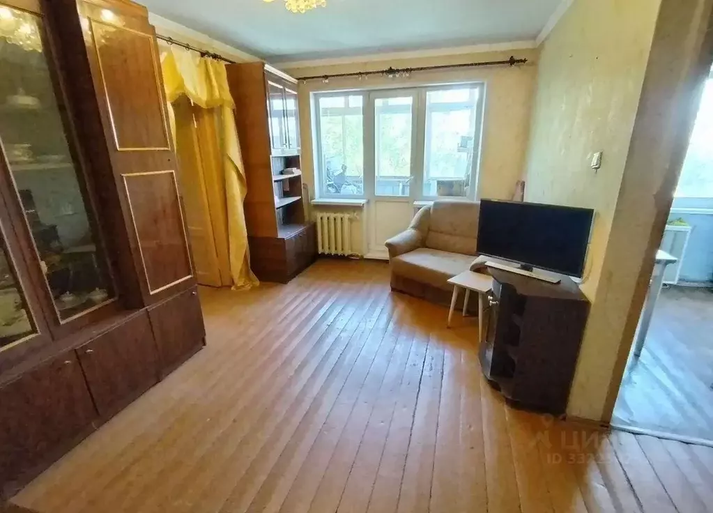 2-к кв. Ленинградская область, Луга просп. Кирова, 91 (45.0 м) - Фото 1