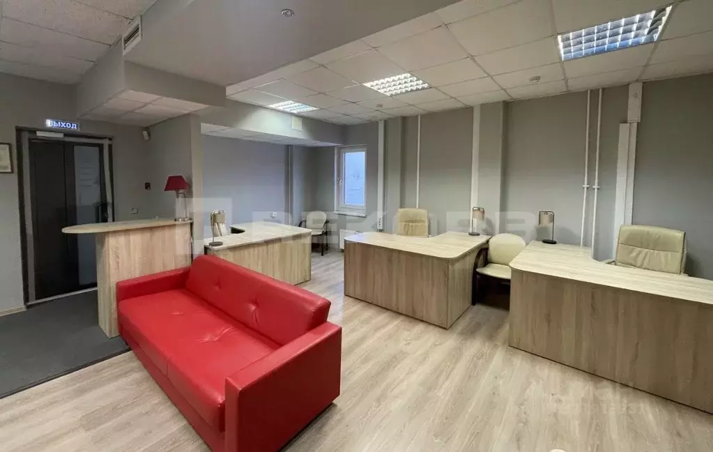 Офис в Санкт-Петербург Лахтинская ул., 16 (83 м) - Фото 0