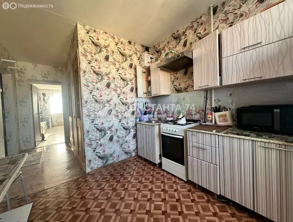 2-комнатная квартира: Чебаркуль, Октябрьская улица, 9Б (56.7 м) - Фото 1