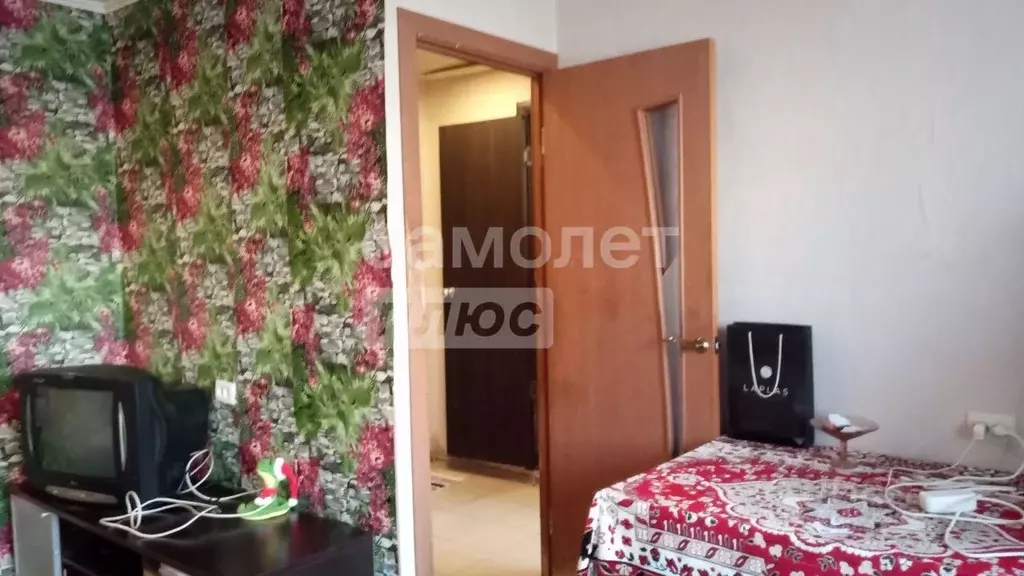 1-к кв. Тюменская область, Тюмень ул. 50 лет Октября, 72 (28.5 м) - Фото 1