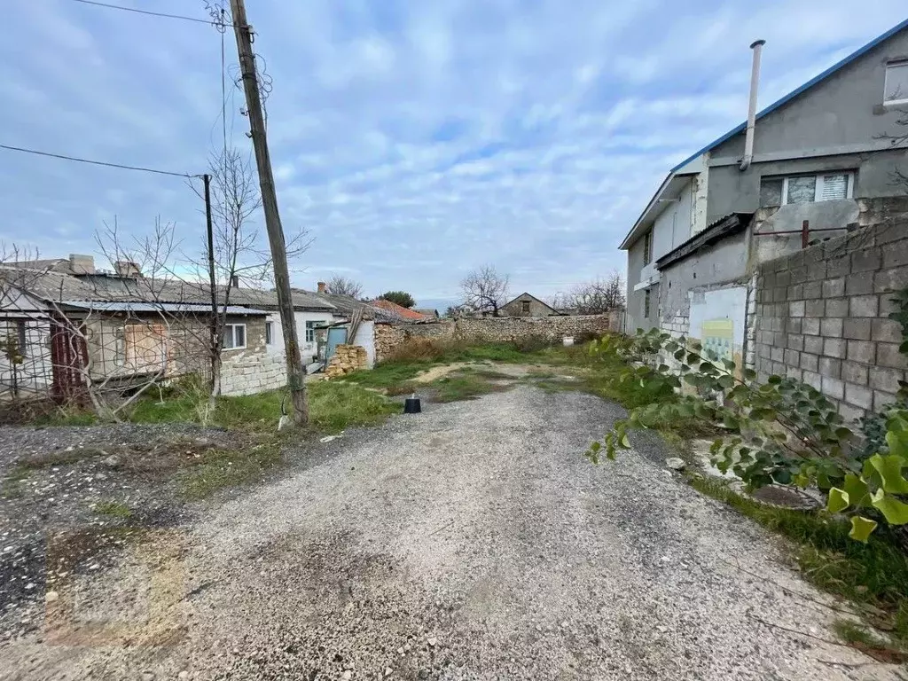 Участок в Севастополь ул. Сафронова, 81А (2.33 сот.) - Фото 0