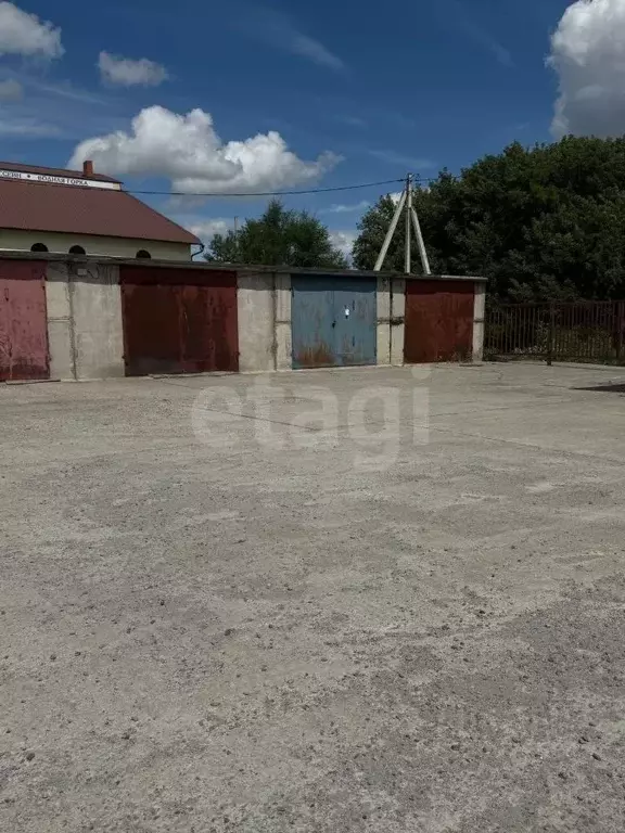 Гараж в Алтайский край, Бийск ул. Вали Максимовой, 103 (20 м) - Фото 1