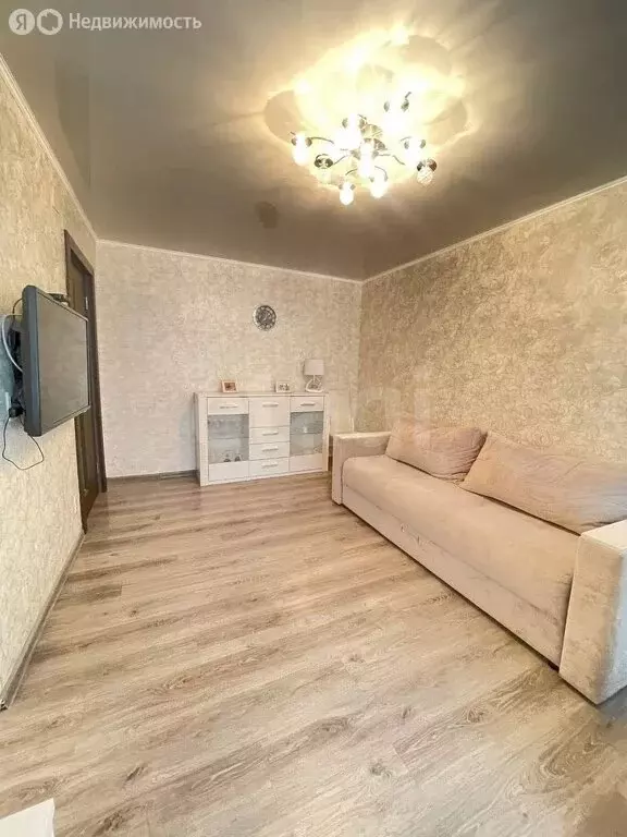 3-комнатная квартира: Череповец, улица Краснодонцев, 62 (59.3 м) - Фото 0
