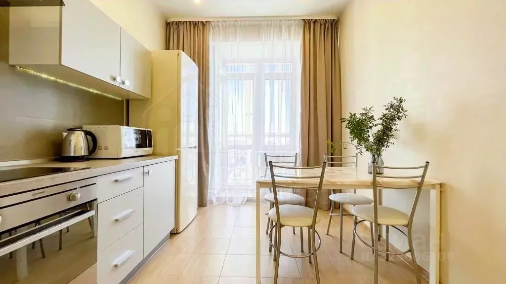 2-к кв. Иркутская область, Иркутск ул. Зверева, 1 (65.0 м) - Фото 2