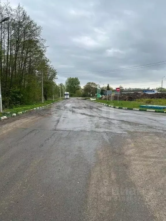 Участок в Калужская область, Жуковский район, Белоусово городское ... - Фото 0