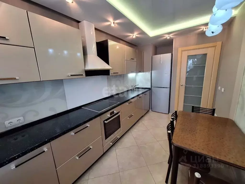 4-к кв. Хабаровский край, Хабаровск ул. Лазо, 15 (87.4 м) - Фото 1