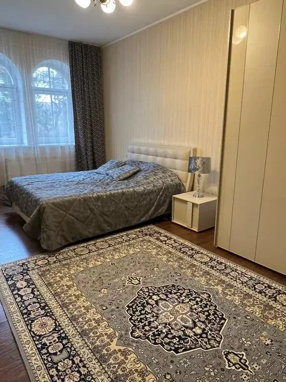 3-к кв. Калининградская область, Калининград ул. Чехова, 26 (107.0 м) - Фото 0
