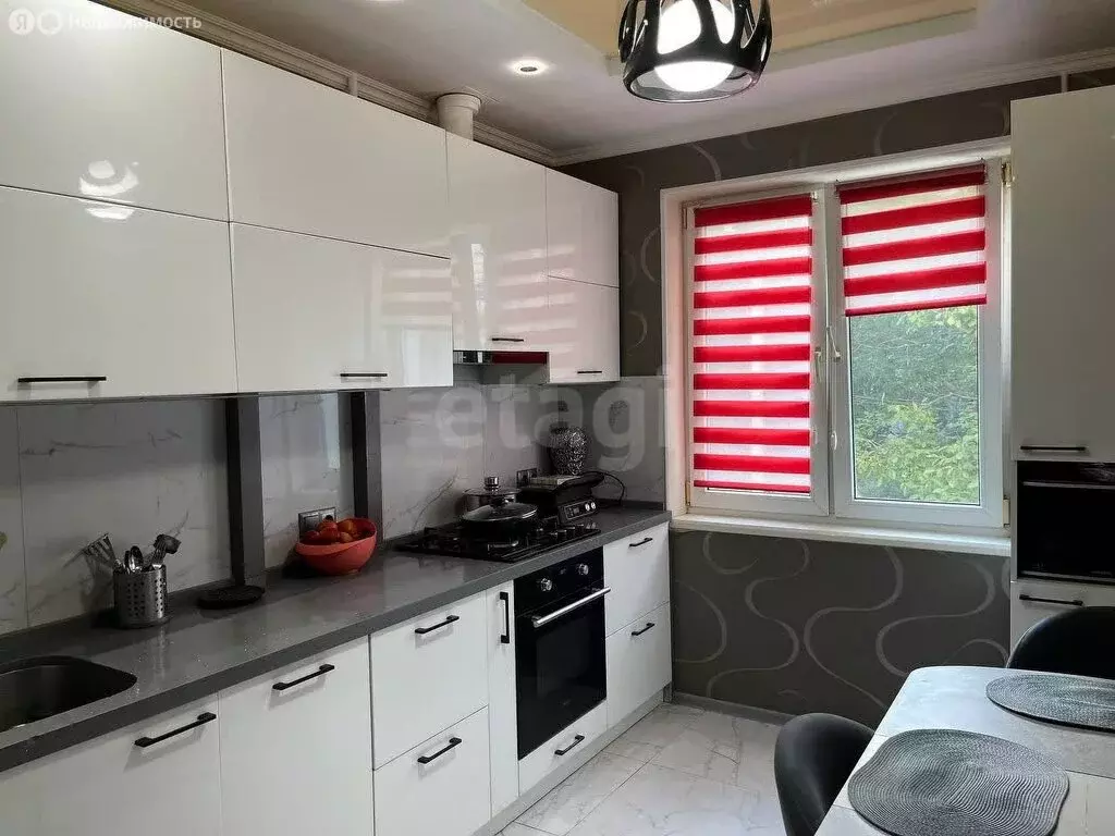 3-комнатная квартира: Симферополь, Заводской переулок, 29 (63 м) - Фото 0