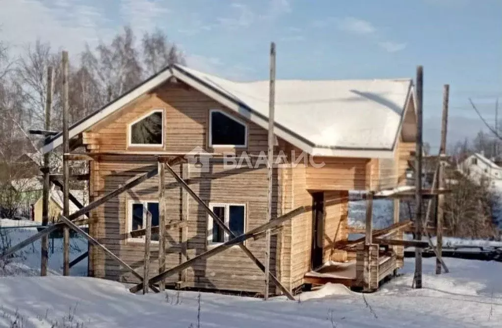 Дом в Вологодская область, Междуреченский муниципальный округ, с. ... - Фото 1