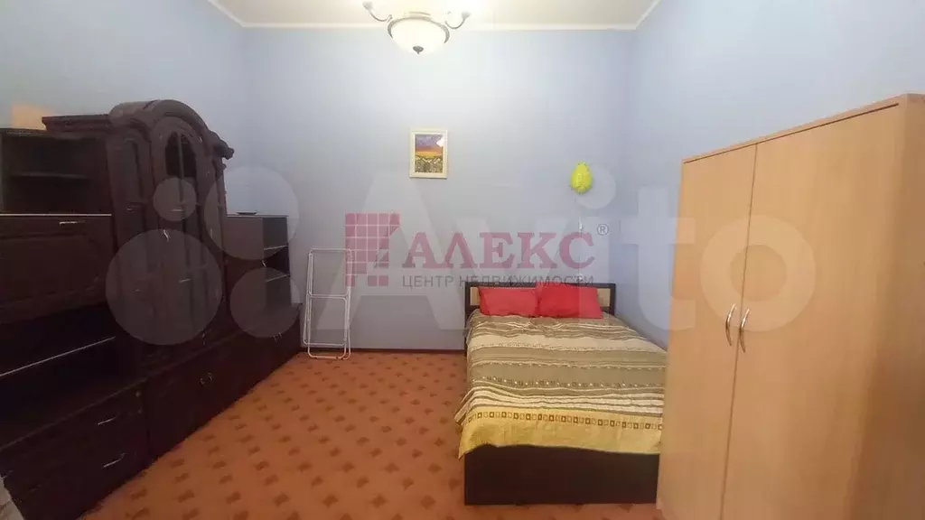 Комната 23 м в 3-к., 3/4 эт. - Фото 0