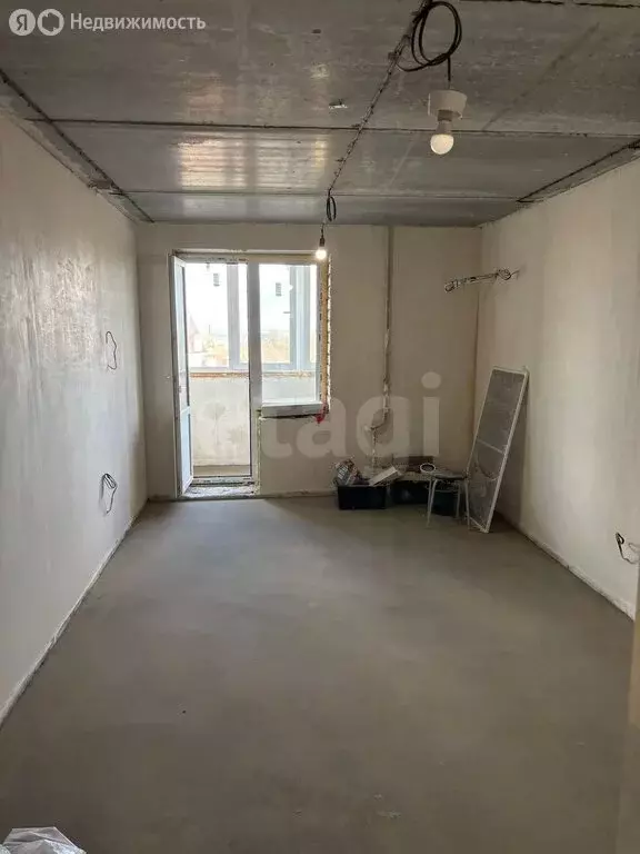 Квартира-студия: Саратов, улица имени Николая Чихарева, 10 (26.4 м) - Фото 2