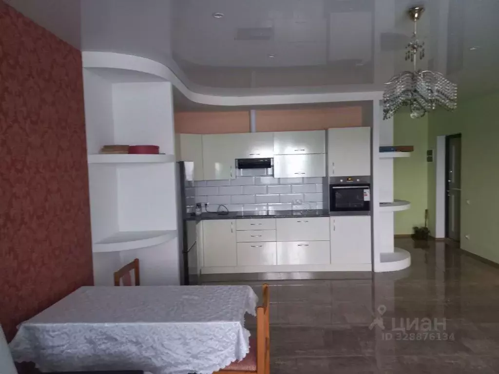 2-к кв. Саратовская область, Саратов ул. Усть-Курдюмская, 25 (62.0 м) - Фото 1