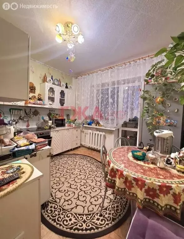 3-комнатная квартира: Нерюнгри, улица Аммосова, 8 (74.6 м) - Фото 0