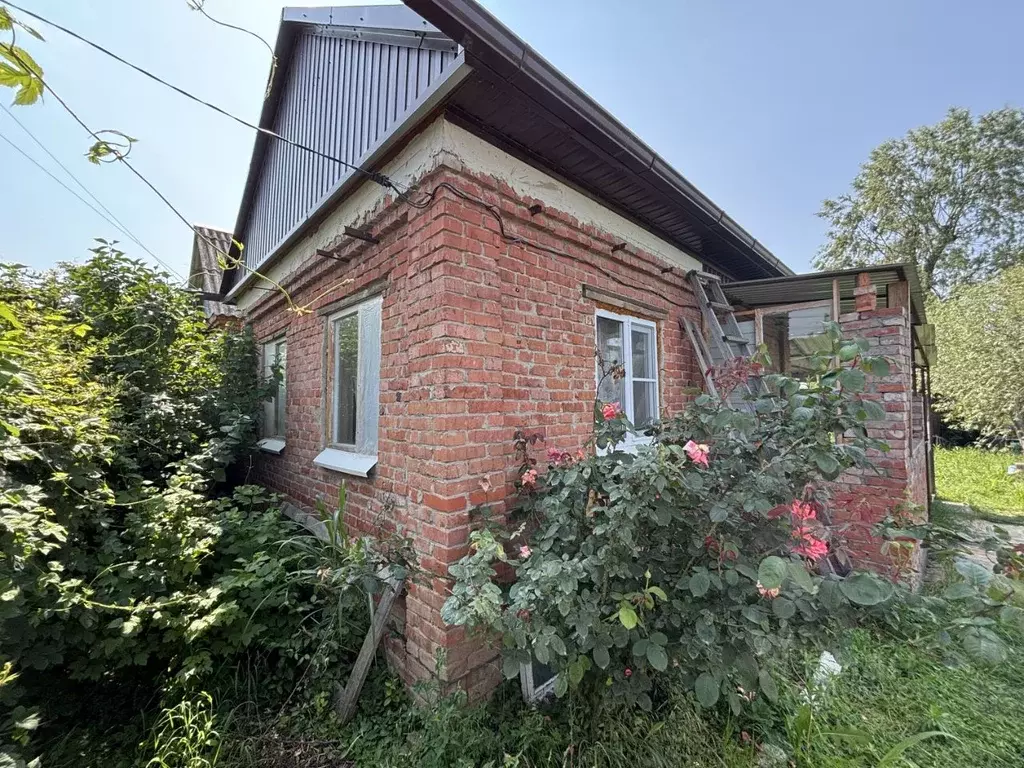 Дом в Краснодарский край, Усть-Лабинск проезд Владимира Высоцкого, 24 ... - Фото 0