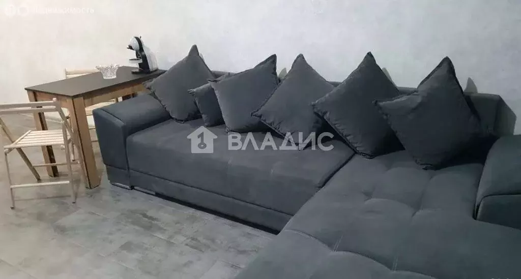 Квартира-студия: деревня Островцы, улица Лётчика Волчкова, 3 (23.3 м) - Фото 2