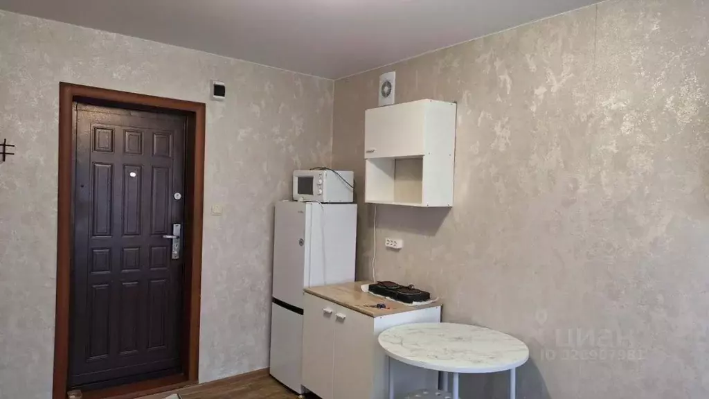 Комната Омская область, Омск Звездная ул., 2 (12.0 м) - Фото 2