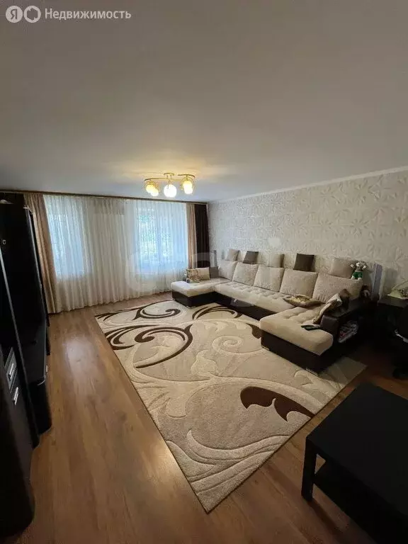 2-комнатная квартира: Альметьевск, улица Бигаш, 131 (76.6 м) - Фото 1