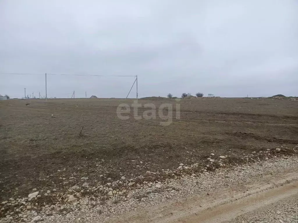 Участок в Крым, Черноморское пгт ул. Персиковая (4.5 сот.) - Фото 1