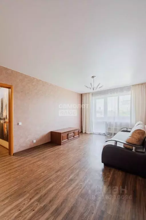 2-к кв. Свердловская область, Екатеринбург ул. Фурманова, 67 (52.9 м) - Фото 0