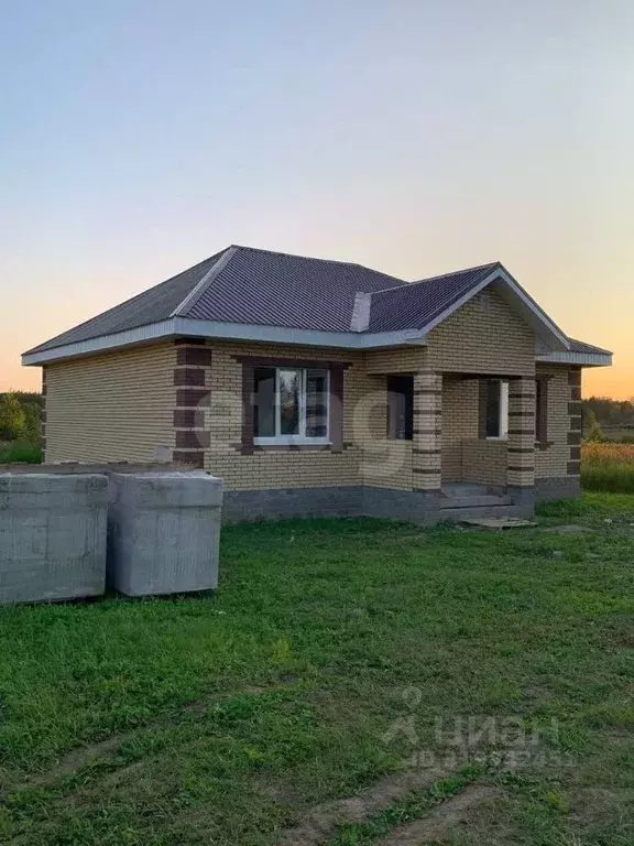 Дом в Ярославская область, Некрасовское рп ул. Советская, 69 (90 м) - Фото 1