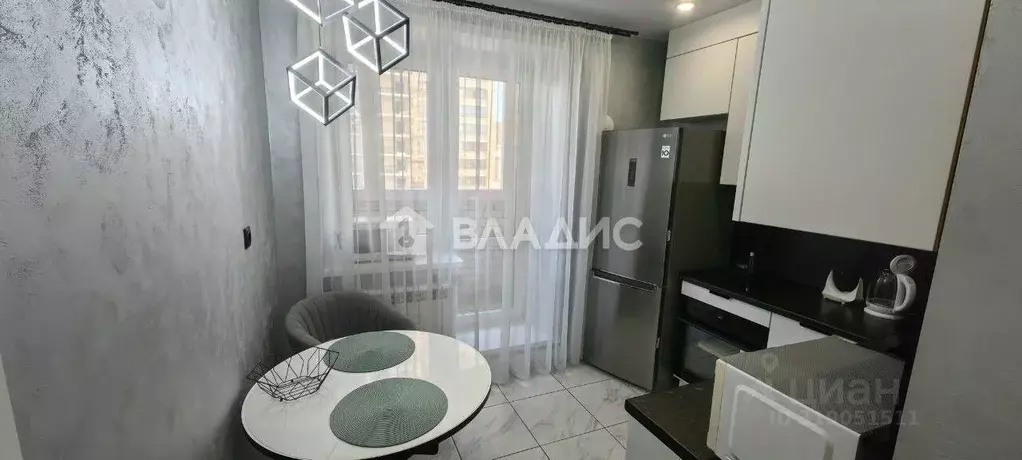 2-к кв. Забайкальский край, Чита Томская ул., 8 (46.9 м) - Фото 0