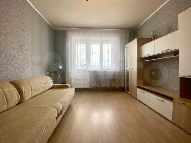 2-к. квартира, 50 м, 8/10 эт. - Фото 0