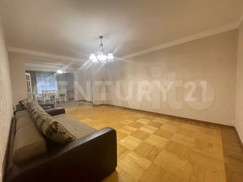 3-к. квартира, 110м, 1/6эт. - Фото 0