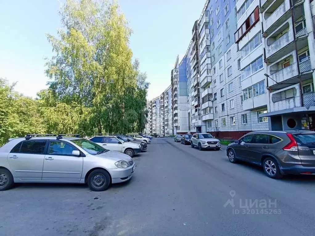 3-к кв. Кемеровская область, Кемерово просп. Ленина, 164 (68.9 м) - Фото 1