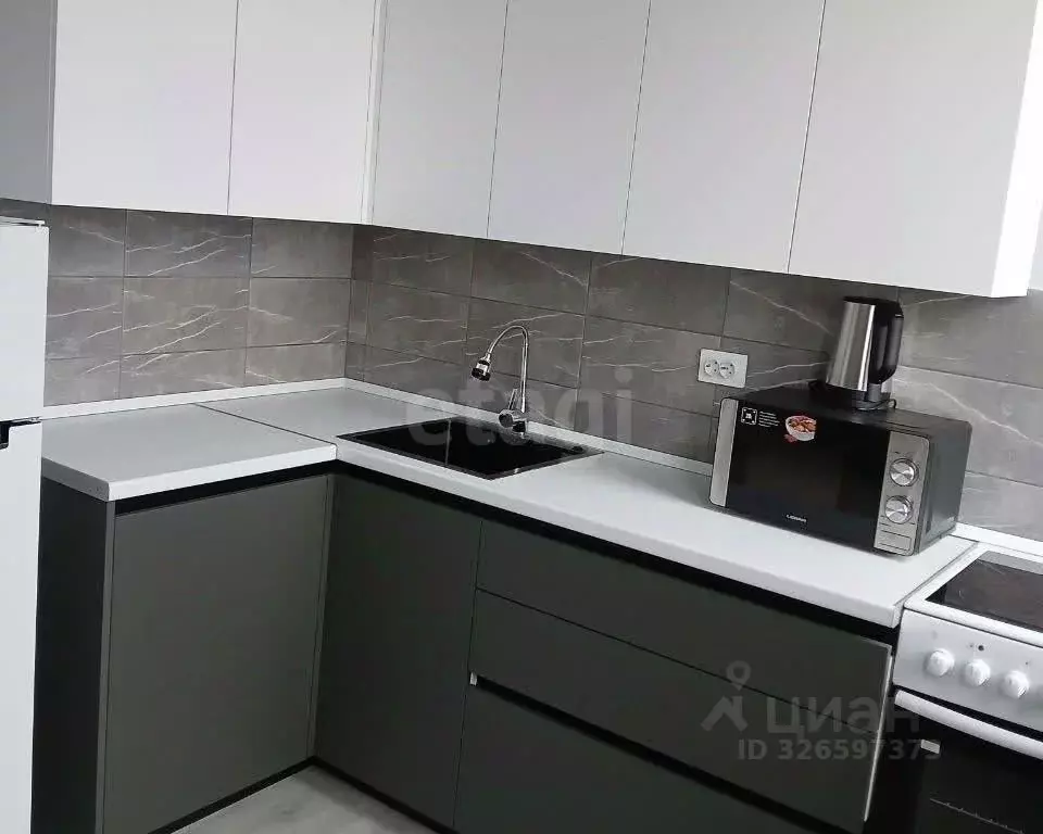 Студия Крым, Симферополь просп. Александра Суворова (30.0 м) - Фото 2