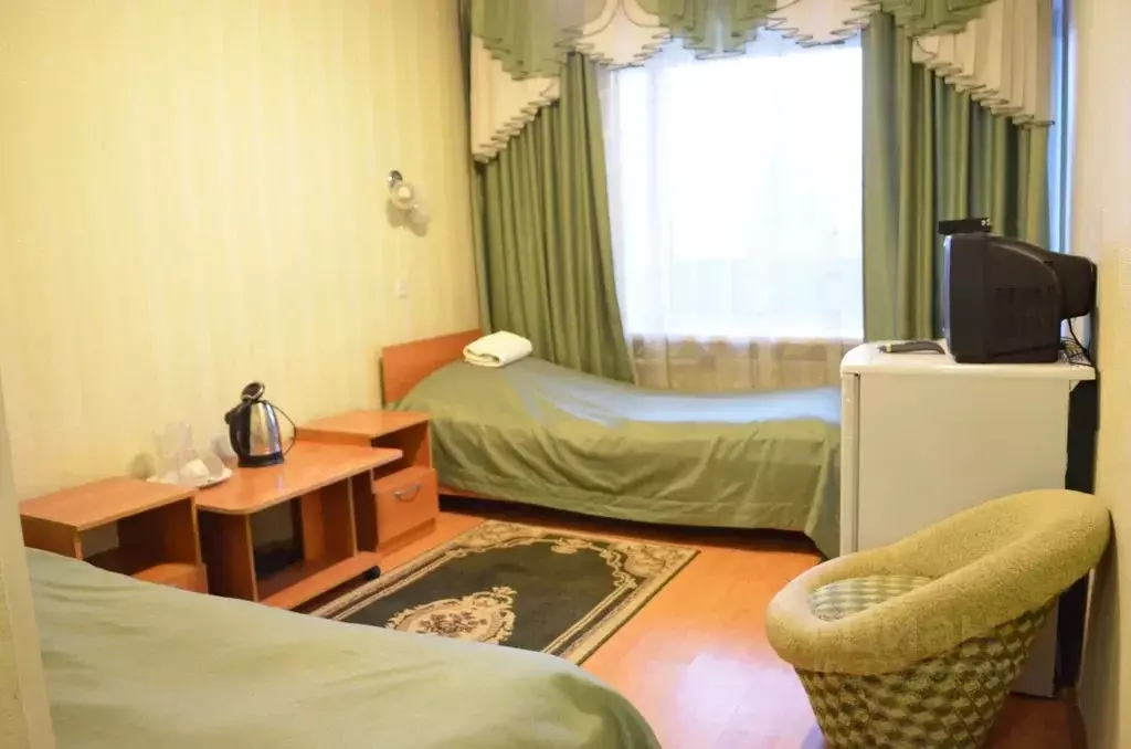 Комната Хакасия, Абаза ул. Гагарина, 5А - Фото 1