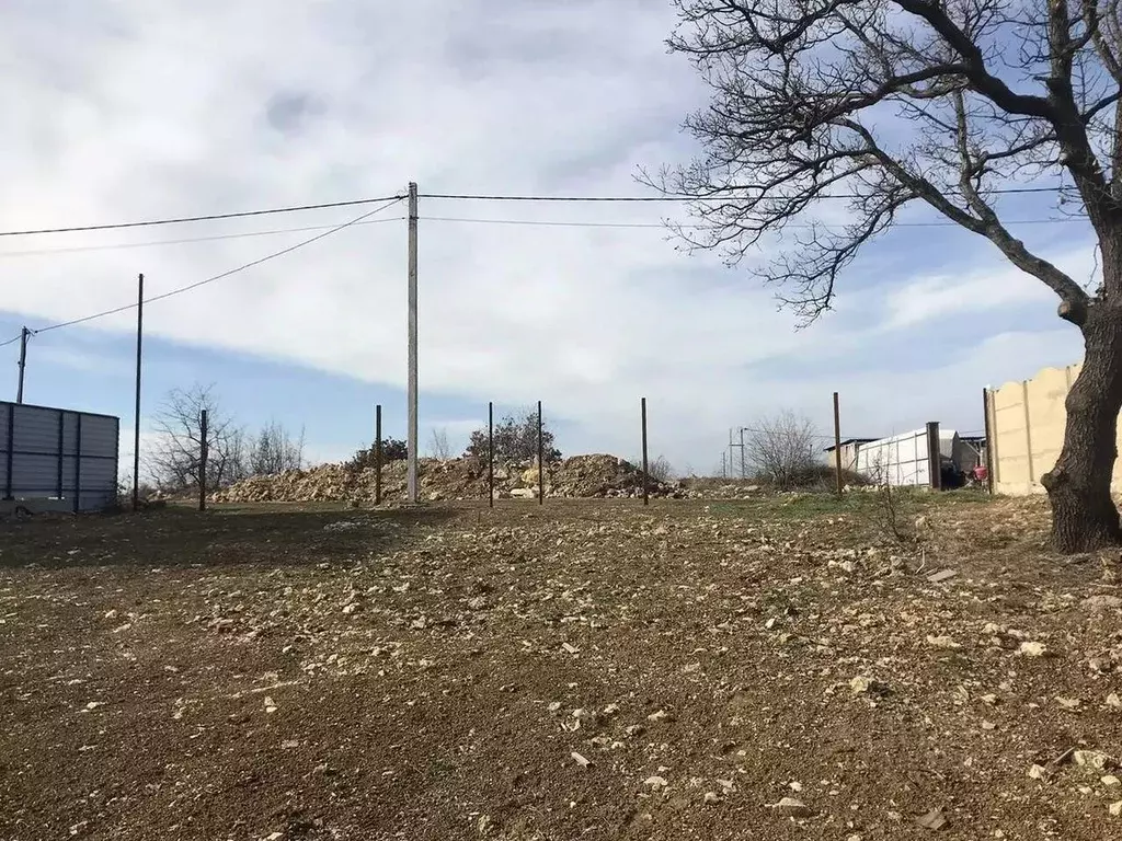 Участок в Севастополь ул. Ясеневая, 85 (8.0 сот.) - Фото 1