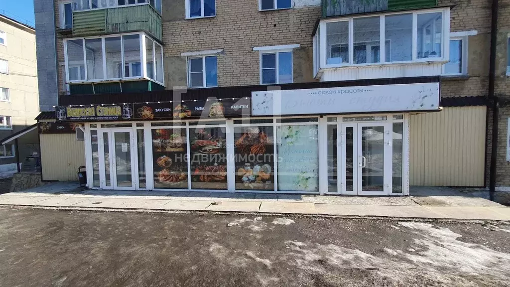 Торговая площадь в Челябинская область, Верхний Уфалей ул. Карла ... - Фото 0