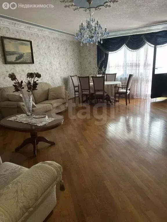 4-комнатная квартира: Ростов-на-Дону, Адыгейская улица, 72 (171.7 м) - Фото 1