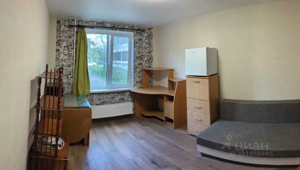 Комната Свердловская область, Екатеринбург ул. Родонитовая, 8 (12.0 м) - Фото 1