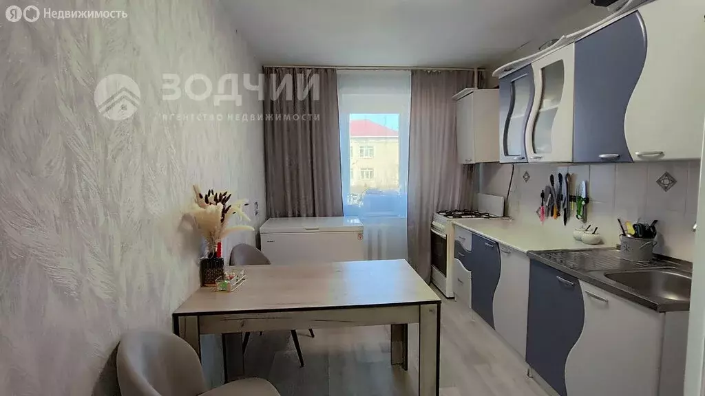 2-комнатная квартира: село Комсомольское, улица Микрорайон К. ... - Фото 1