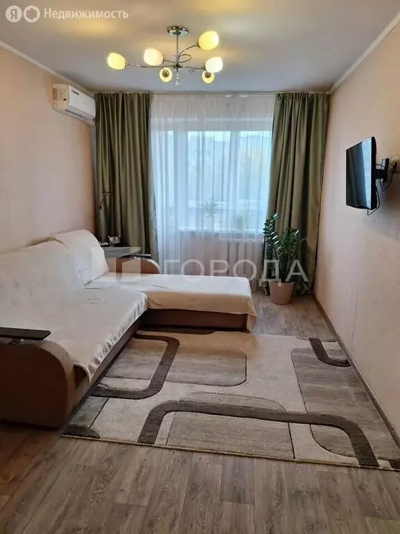 3-комнатная квартира: Барнаул, улица Матросова, 10 (66 м) - Фото 1