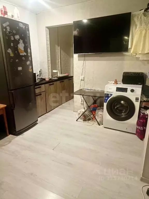 Комната Коми, Сыктывкар Емвальская ул., 13 (18.0 м) - Фото 1