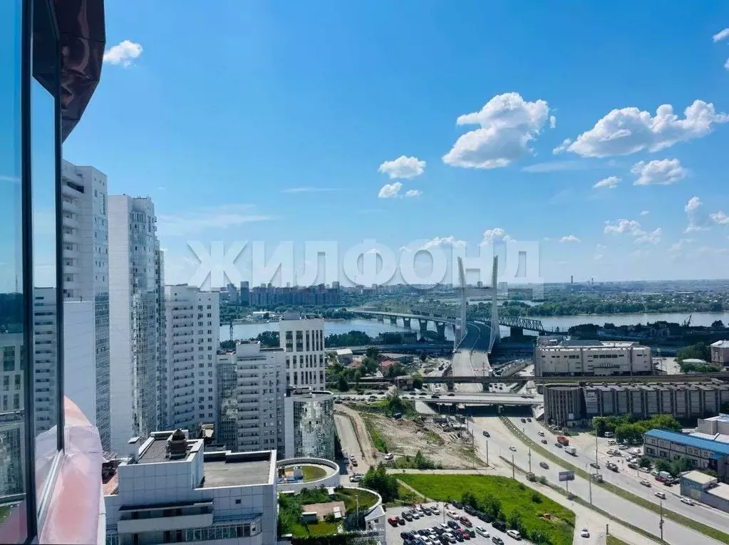 5-к кв. Новосибирская область, Новосибирск ул. Шевченко, 15 (194.7 м) - Фото 1