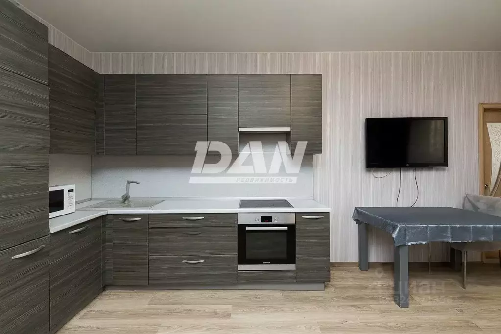 3-к кв. Челябинская область, Челябинск ул. Бейвеля, 14 (102.2 м) - Фото 1