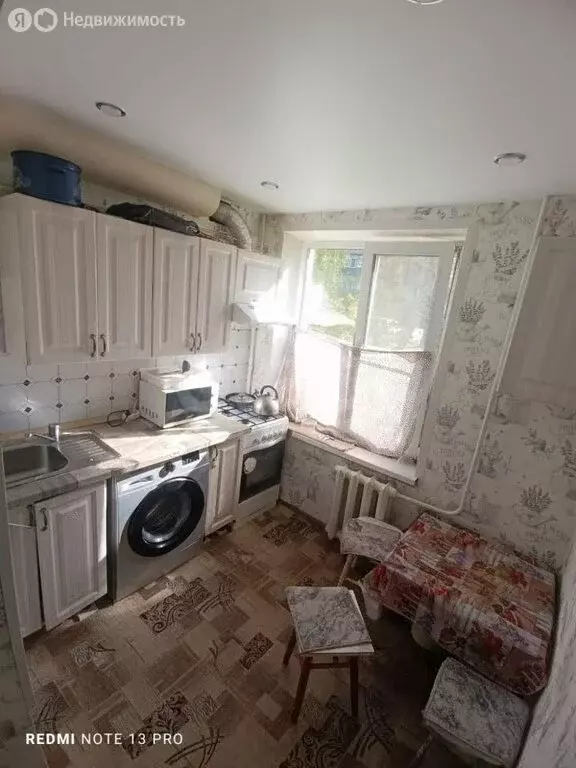 3-комнатная квартира: посёлок Подосинки, 6 (55.4 м) - Фото 1